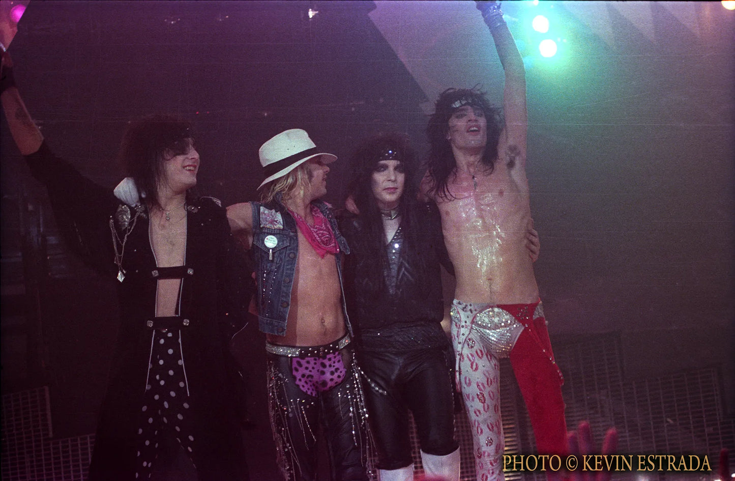 LA Theatre of Pain Bows The Forum, L.A., 1985